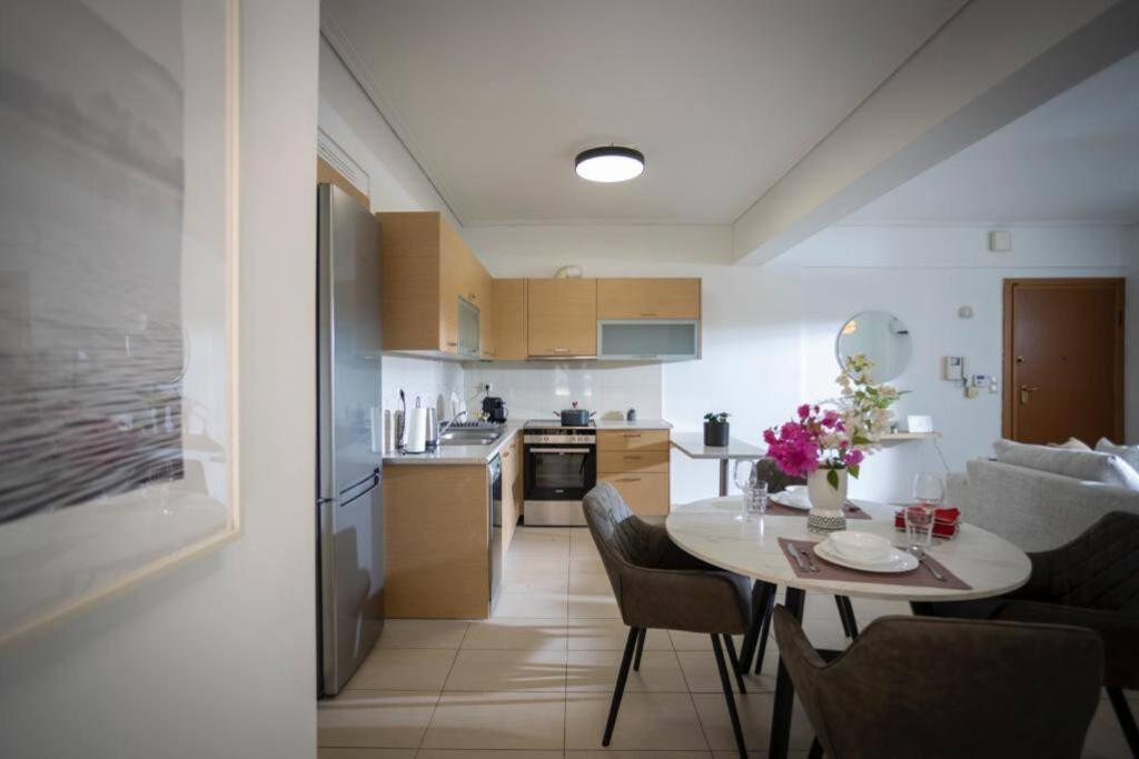 Pame Rentals - Cozy Glyfada Stay With Free Parking Атина Екстериор снимка